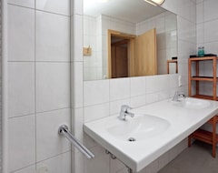 Casa/apartamento entero New, Luxurious, Detached Chalet With Sauna (Wald-Königsleiten, Austria)