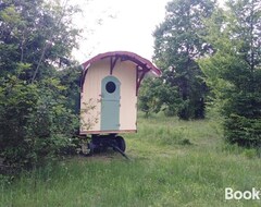 Khu cắm trại Gypsy Wagon In Nature (Vojnić, Croatia)