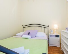 Tüm Ev/Apart Daire 3 Bedroom Accommodation In Trbounje (Drniš, Hırvatistan)