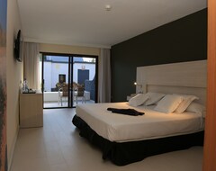 Hotel R2 Romantic Fantasia Suites (Tarajalejo, España)