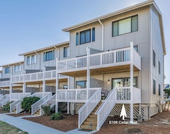 Entire House / Apartment New Listing - Condo On Harbor Island (St. Helena, USA)