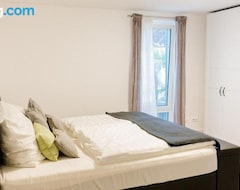 Tüm Ev/Apart Daire Brehm Living-luxuriously Furnished Apartment (Kandel, Almanya)