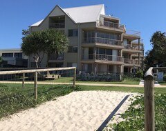 Khách sạn Sanctuary Beach Resort (Currumbin, Úc)