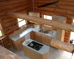 Entire House / Apartment Fundy Bay Log Cabins - Berwick, Nova Scotia (Harbourville, Canada)