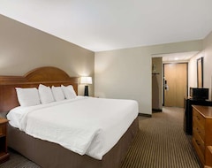 Revel Hotel Minot, SureStay Collection by Best Western (Minot, USA)