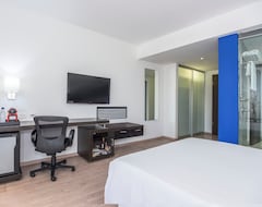 Hotel NH Collection Royal Smartsuites (Barranquilla, Colombia)