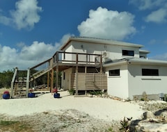 Koko talo/asunto 22 Seabreeze - Newest Vacation Rental On The Special Island Of Middle Caicos! (Providenciales, Turks- ja Caicossaaret)