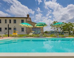 Toàn bộ căn nhà/căn hộ Villa Michela With Private Pool, In Le Marche Hills, Just 25 Km From The Adriatic Coast (Terres, Ý)