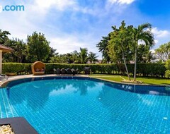Tüm Ev/Apart Daire Luxurious 6 Bedroom Mansion Close To Beach! (cas) (Cha Am, Tayland)
