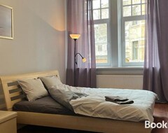 Tüm Ev/Apart Daire Skyline Apartment (room 2) (Riga, Letonya)