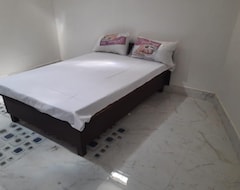 Oyo 82625 Rao Hotel (Bambora, India)