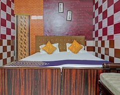 Khách sạn Gulmarg (Aligarh, Ấn Độ)