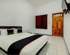 Hotel Capital O 1362 Ciliwung Guest House Syariah (Malang, Indonezija)