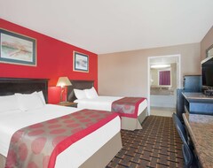 Khách sạn Ramada Edgewood Hotel and Conference Center (Edgewood, Hoa Kỳ)