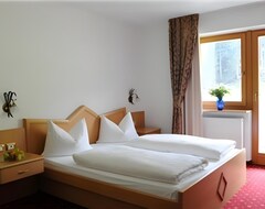 Hotel Bergkristall (Brenner, Italy)