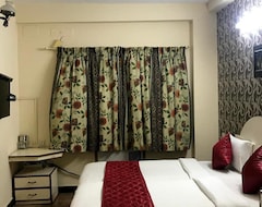 Hotel Akg Lodge (Kanchipuram, India)