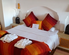 Khách sạn Hotel Al Alba Hammam & Restaurant (Asilah, Morocco)