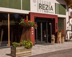 Hotel Rezia (Badia, Italija)