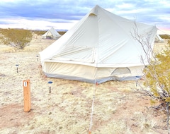 Casa rural Beysicair Tents & Campground (California City, Hoa Kỳ)