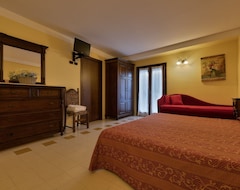 Hotel Casa Manzella (Terrasini, Italy)