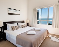 Khách sạn The Point Resort (Bundaberg, Úc)