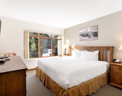 Hotel Village North By Blackcomb Peaks Accommodation (Whistler, Canada)