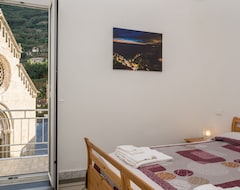 Hotelli Apt. Casa Duomo - Arbaspàa - Large Apartment With Terrace Citr: 011024-Cav-0082 (Riomaggiore, Italia)