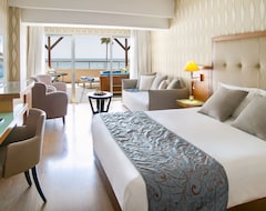 Khách sạn Atlantica Miramare Beach (Limassol, Síp)