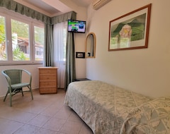 Khách sạn Eco Hotel Montemerlo (Campo Nell'Elba, Ý)