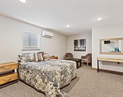 Hele huset/lejligheden Beautiful South Bend Lodge Suite (Great Bend, USA)