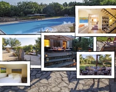 Hele huset/lejligheden The House Of Capers: Luxury Villa With Swimming Pool, Carloforte - Sardinia (Carloforte, Italien)