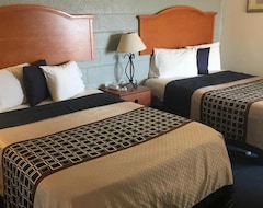 Hotel Gloss Mountain Escape! 4 Budget-friendly Units, Free Parking, Pets Allowed (Fairview, USA)