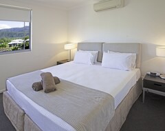 Hotelli Vue Apartments Trinity Beach (Cairns, Australia)