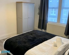 Hele huset/lejligheden Blossom Holiday Lets - 3 Bed Bensham Apartment (Gateshead, Storbritannien)