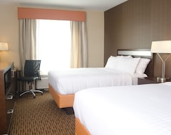 Khách sạn Holiday Inn Express Hotel & Suites Watertown - Thousand Islands, an IHG Hotel (Watertown, Hoa Kỳ)