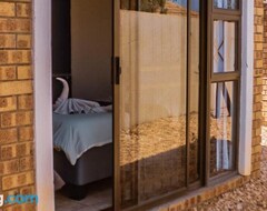 Khách sạn Alldays Sunset Lodge (Alldays, Nam Phi)