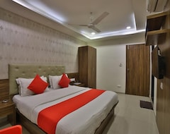 Hotel Sunstar Inn (Ahmedabad, India)