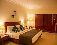 Khách sạn Naveen Residency - Lake View (Hubli, Ấn Độ)