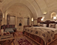 Khách sạn Three Doors Cappadocia (Ortahisar, Thổ Nhĩ Kỳ)