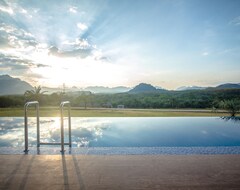 Hotel Belong Jin The Dam Resort (Surat Thani, Tailandia)