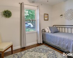Casa/apartamento entero Single-story Webb City Home With Deck And Gas Grill! (Webb City, EE. UU.)