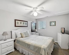 Cijela kuća/apartman Perfect Home For Large Or Multiple Families! All New Luxurious Accommodations! (Ocean View, Sjedinjene Američke Države)