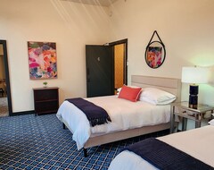 Hotel Speakeasy Suites Sleeps 18 (Nevada City, Sjedinjene Američke Države)