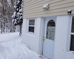 Entire House / Apartment Ski/Snowmobile On Mountain Short Walk .25 Miles To Lodge & Lifts - Brand New! (Wakefield, USA)