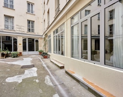 Hotel Parisianhome Appartement 4 Personnes Quartier Montorgueil (Pariz, Francuska)