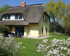 Cijela kuća/apartman Idyllic Thatched Cottage Hawthorn 1 With Sauna And Fireplace - Dhh Hawthorn 1 (Poseric, Njemačka)
