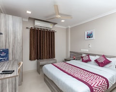 Hotel OYO 17157 Pearl Guest House (Chennai, India)