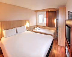 Hotel ibis Poitiers Sud (Poitiers, France)