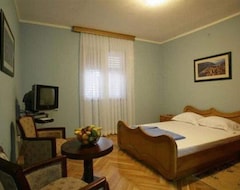 Khách sạn Apartments Marijaz (Kotor, Montenegro)