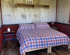 Toàn bộ căn nhà/căn hộ Rustic Hunting Lodge, Sweeping Landscape, Spacious Accommodation (Potwin, Hoa Kỳ)